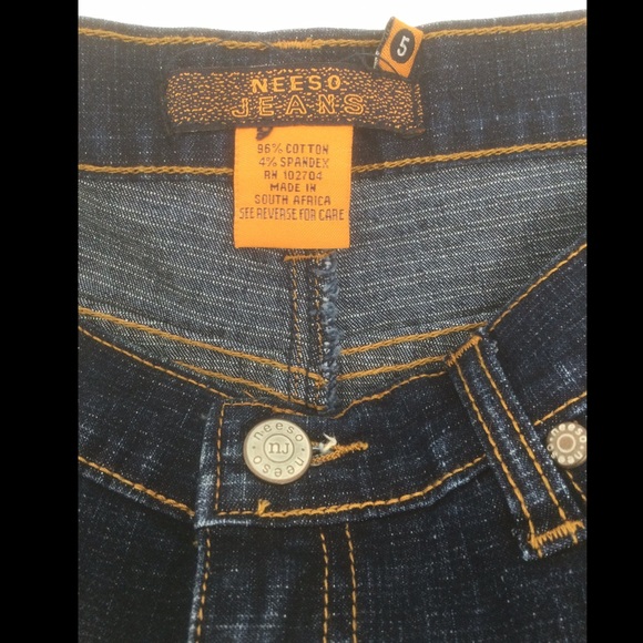 Neeso Jeans Size 5 Fit and Flare Jean Skirt 4% Spandex - Picture 9 of 10